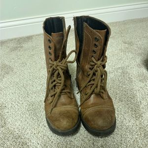 Steve Madden boots
